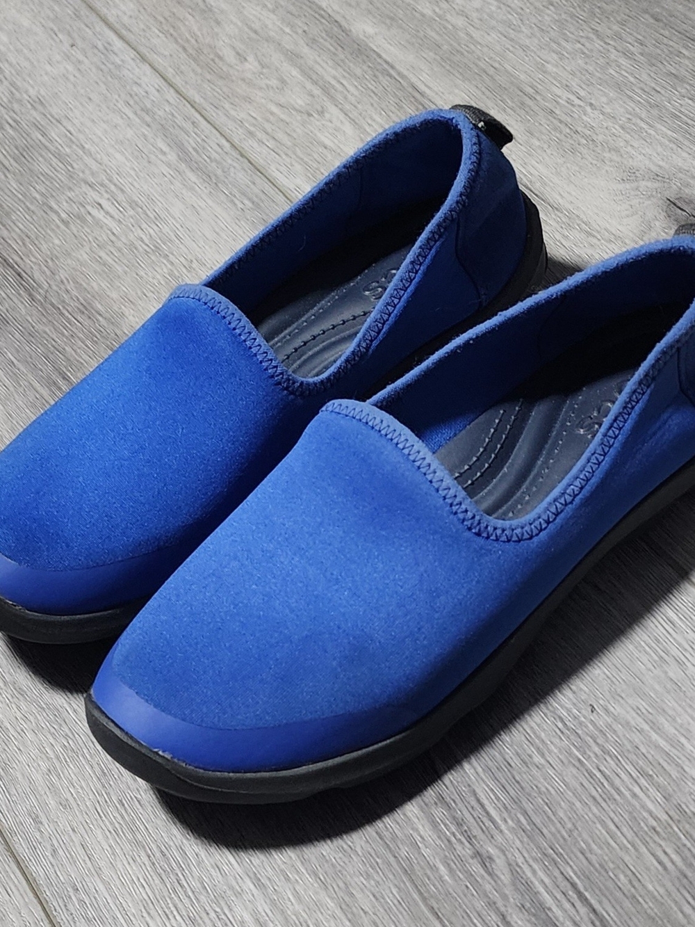Crocs Busy Day Stretch Skimmers Cerulean Blue Shoes Womens Size 8